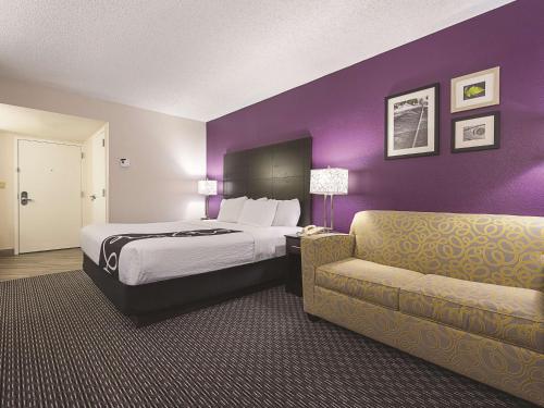 Executive King Room