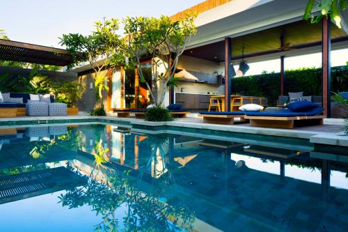 Swimming pool, Hotel Komune and Beach Club Bali in Keramas