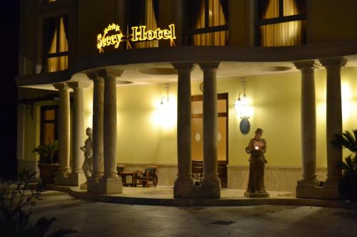 Seccy Hotel Boutique - image 5