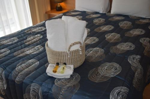 梅顿水域汽车旅馆和公寓