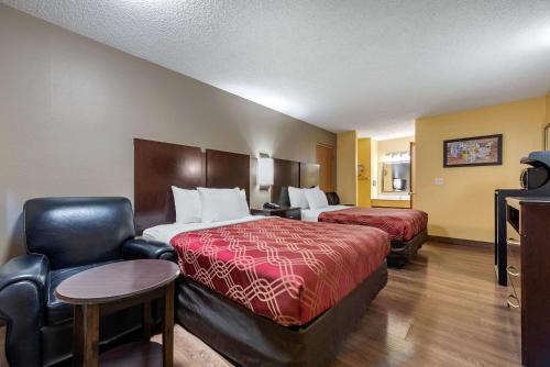Econo Lodge Lexington - image 3