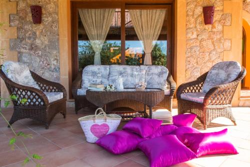 Alzina Villa 5 bedrooms with pool in Sa Coma Bunyola at the foot of the Sierra de Tramuntana but close to Palma