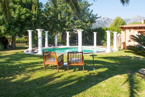 Alzina Villa 5 bedrooms with pool in Sa Coma Bunyola at the foot of the Sierra de Tramuntana but close to Palma