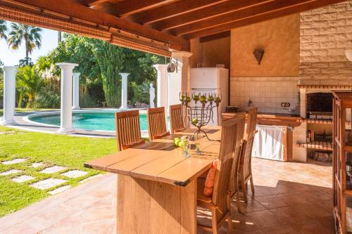 Alzina Villa 5 bedrooms with pool in Sa Coma Bunyola at the foot of the Sierra de Tramuntana but close to Palma