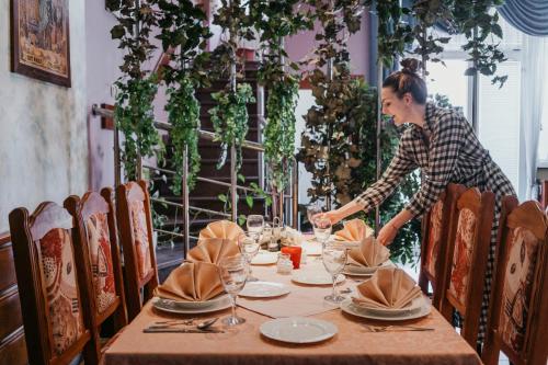 ห้องอาหาร, Guest House Sv. Nikola in เซสเวตสกี คราลเยเวซ