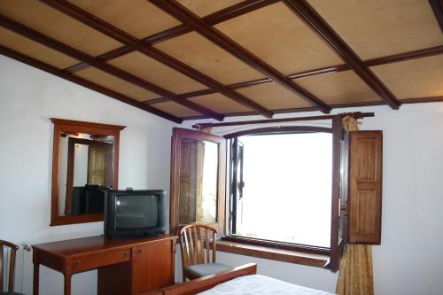 Hotel Edelweiss - image 4
