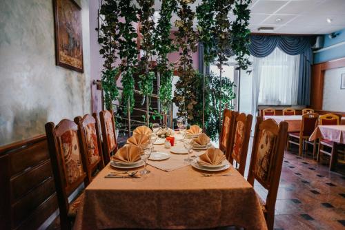 ห้องอาหาร, Guest House Sv. Nikola in เซสเวตสกี คราลเยเวซ
