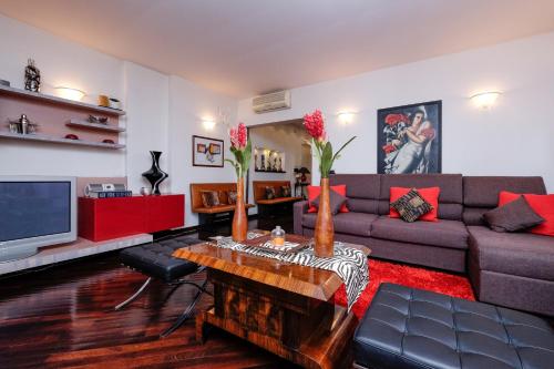 Amazing Penthouse with Terrace by Caracalla - image 10