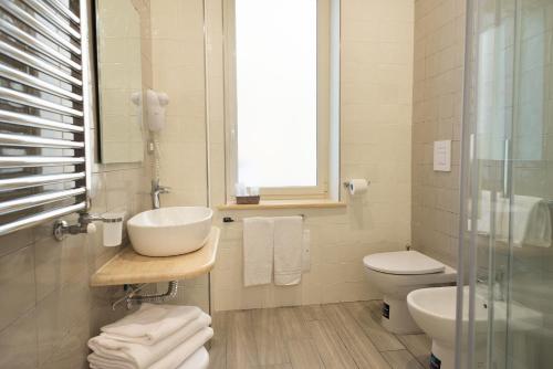 B&B Toledo one - image 10