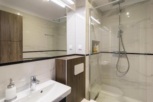 Executive 3 Bedroom Apartament by Your Freedom, Varšava (fotografie 3)