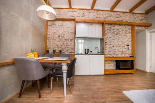 Max Luxury Apartments - image 7