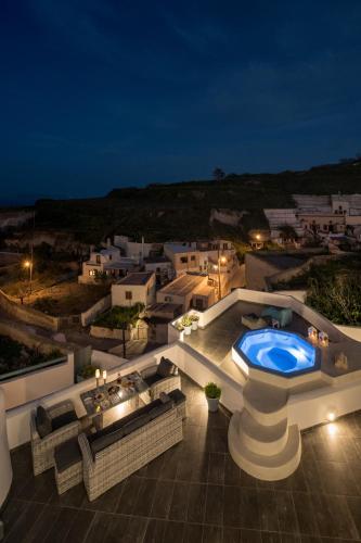  For All Seasons Mansion in Vóthon