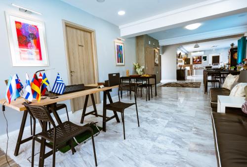 Gregory Comfort Hotel in Nea Kidonia