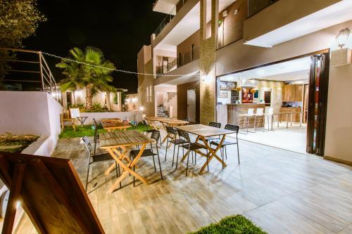 Gregory Comfort Hotel in Nea Kidonia
