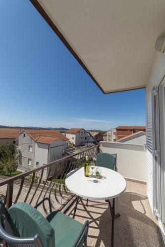 One-Bedroom Apartment with Balcony and Partial Sea View (3 Adults) room in Apartments Valentino