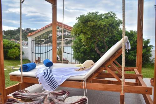  Golden Shell, Pension in Ligaria