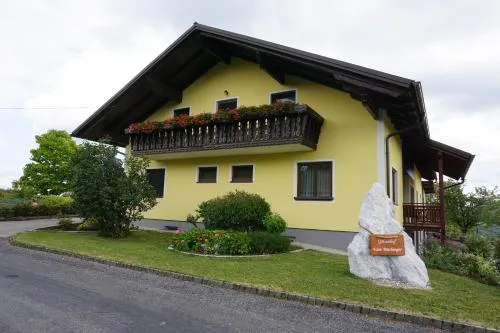 Gölsenhof - Fam. Büchinger in Wald, Österreich