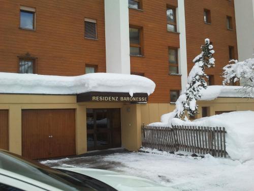Baron / Baronesse Apartments - image 2