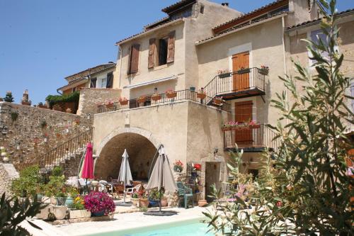 A szálláshely kívülről, Bougress 2 in Valensole