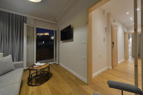 A.P. Acropolis View Apartments - image 11