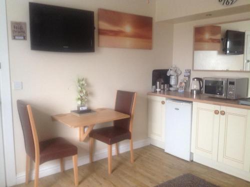 Crossways Tavern - main image