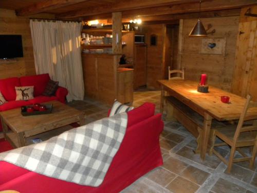 CHALET GRINCH 90m2, 3 Sdb, skis aux pieds, wifi