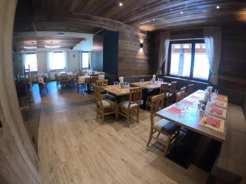 Restorāns, Hotel Ristorante Miramonti in Val Masino