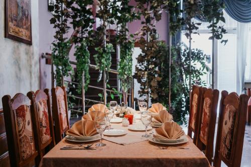 ห้องอาหาร, Guest House Sv. Nikola in เซสเวตสกี คราลเยเวซ