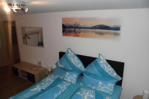 Standard Double Room with Shared Bathroom