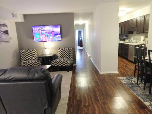 Desirable Condo in Central Raleigh in Raleigh, USA