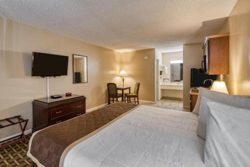 Palms Garden Inn - image 7