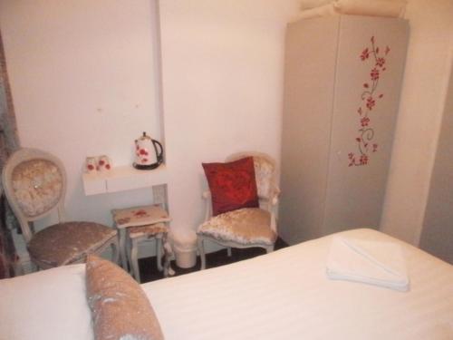 The Withnell Hotel - image 11
