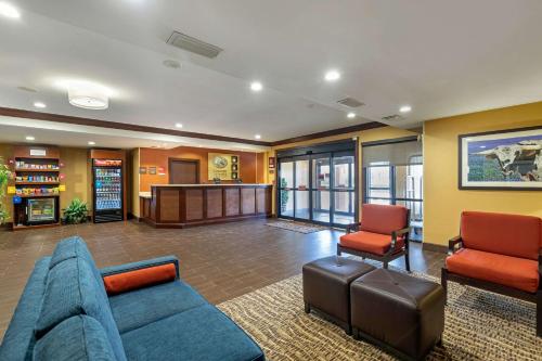 Lobby, Comfort Suites McKinney-Allen in Mckinney