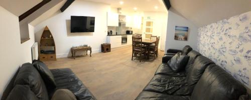 3 Park View, Barmouth (photo 2)