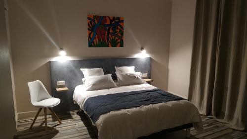 Coté Chambre Hyères 
