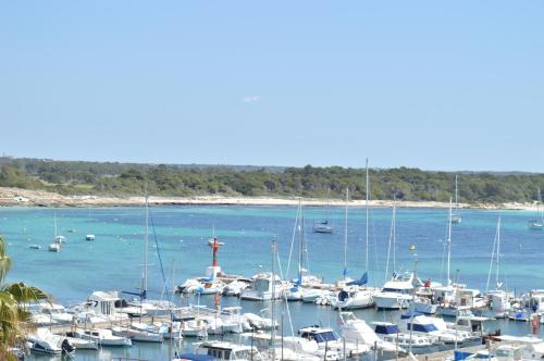 WHITE - EnjoytheSeainColonia WE RENT ONLY FROM SAT TO SAT