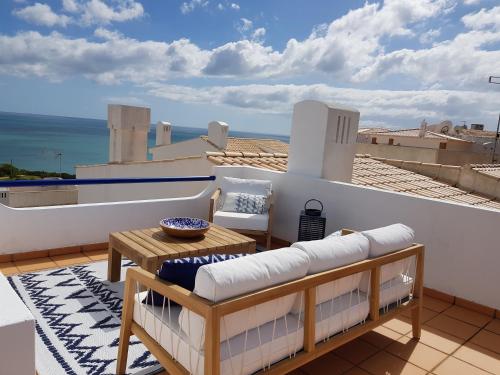  Casinha Manta, Unterkunft in Salema