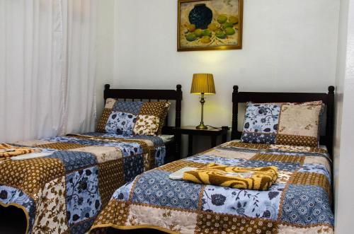 Lola Itang Pension House
