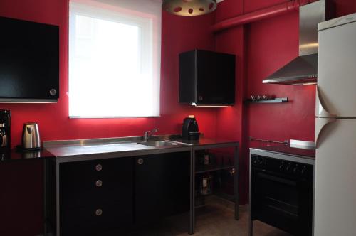  Sunny spacious house with garden 5min from Nafplio in Dhalamanára
