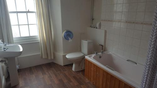 The Bugle Inn - image 12