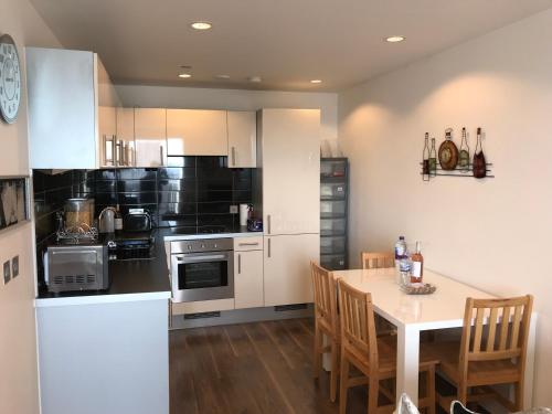 Executive 2 Bedroom Heart Of Bbc Media City, Salford, Greater Manchester