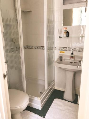 Elerkey Guest House - image 14