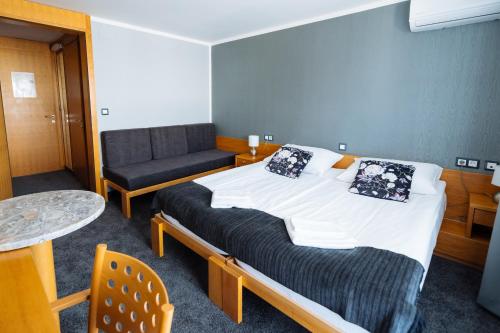Hotel GH Kolinska - image 8