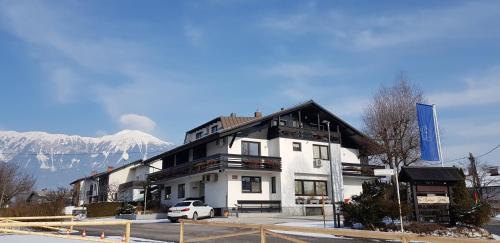 Hotel GH Kolinska - image 3