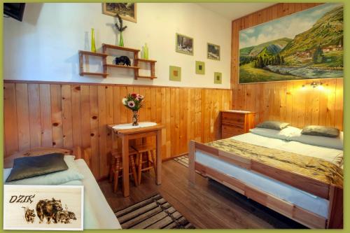 4 twin beds