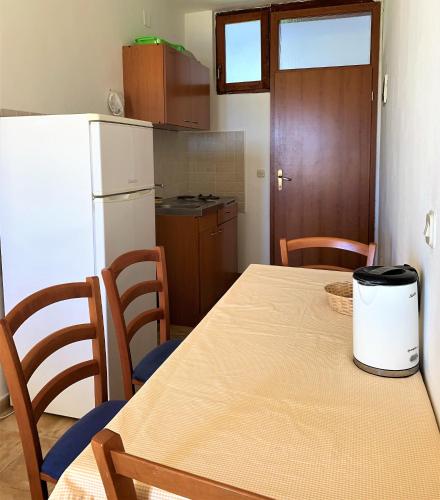 Apartments Bakić - image 6