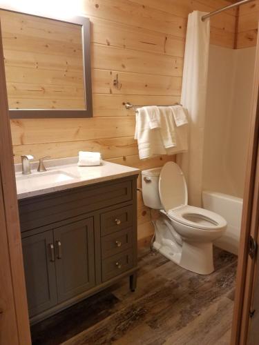 406 Lodge at Yellowstone - image 4