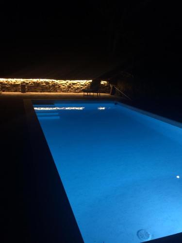 Swimming pool, B&B Le Quattro Civette in Montefelcino