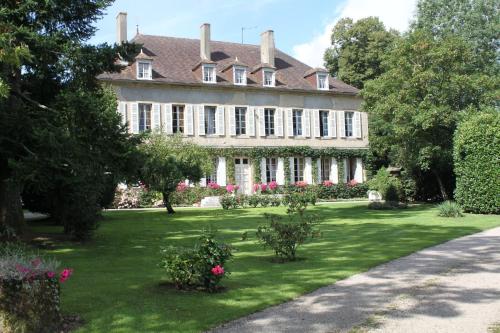 Chateau de Longeville - Accommodation - Deux-Chaises