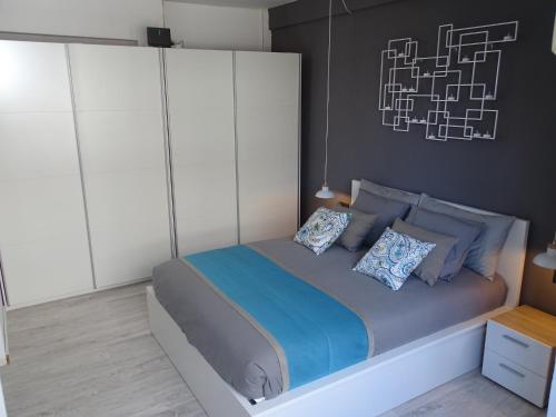 Santa Cruz Luxury Low-Cost Apartment with Terrace & Views